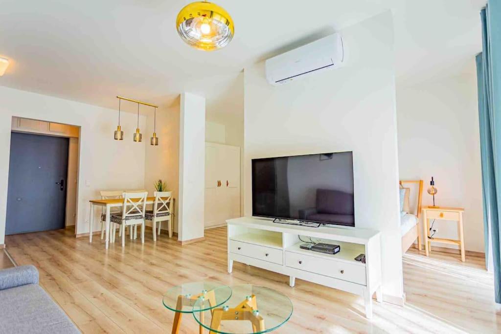 Corvin Quiet Luxury Apartment Budapest